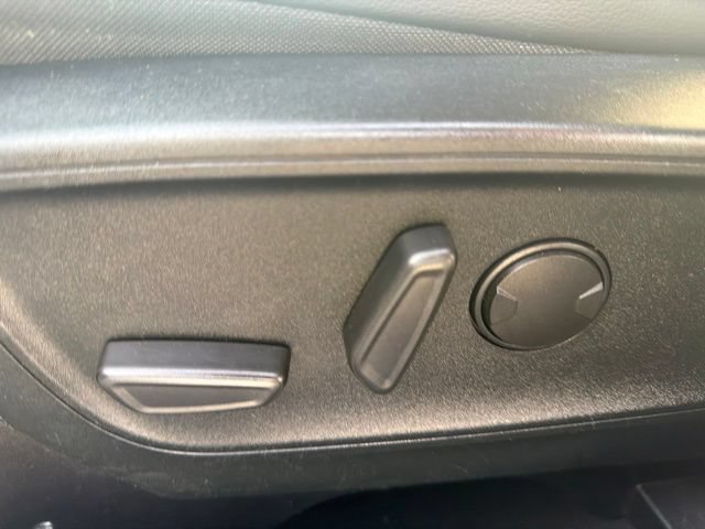 Certified 2020 Ford Escape SEL FWD image 28