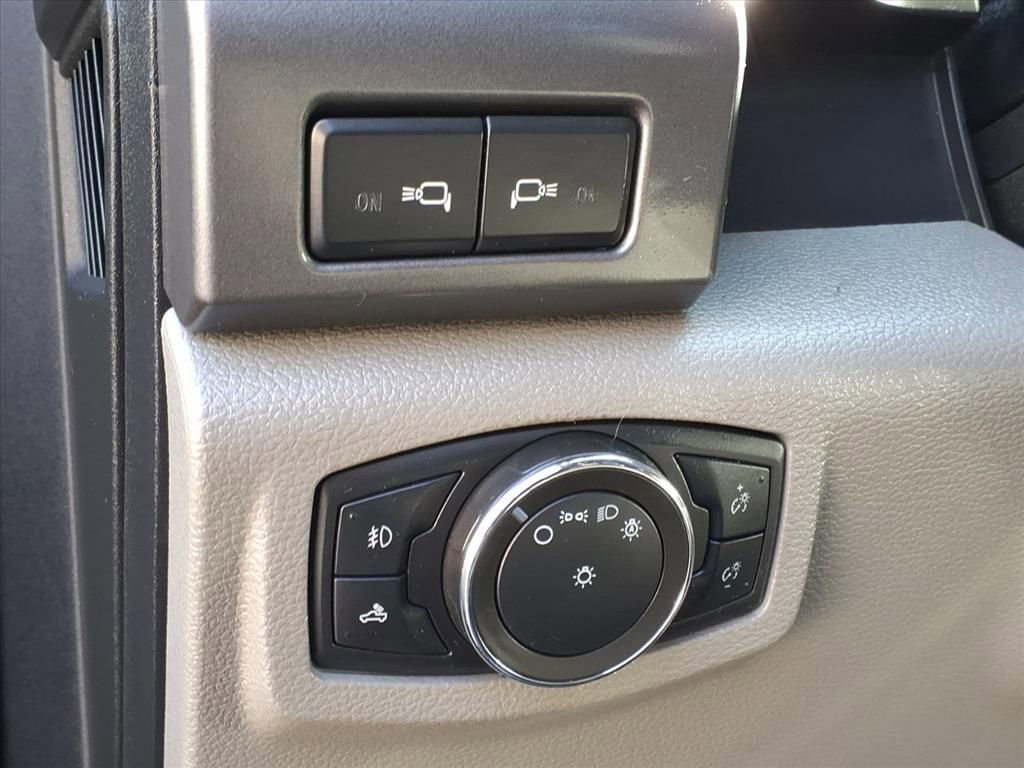 Certified 2020 Ford F250 XLT w/ Tremor Off-Road Package image 19