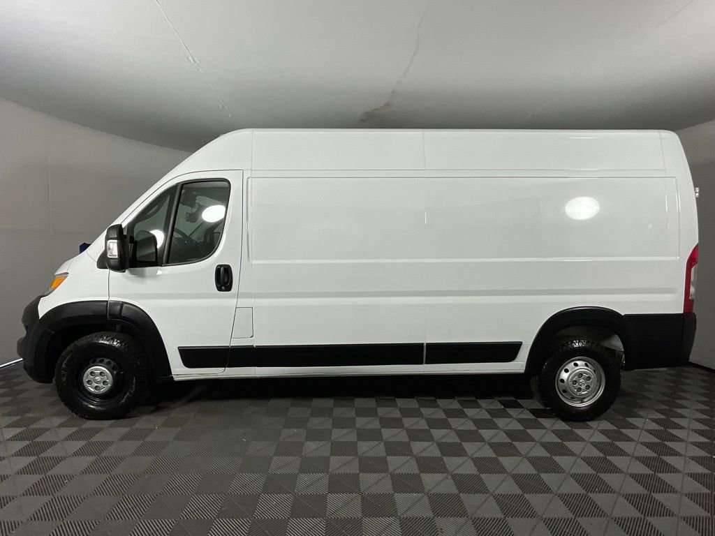 Used 2023 RAM ProMaster 2500 image 2