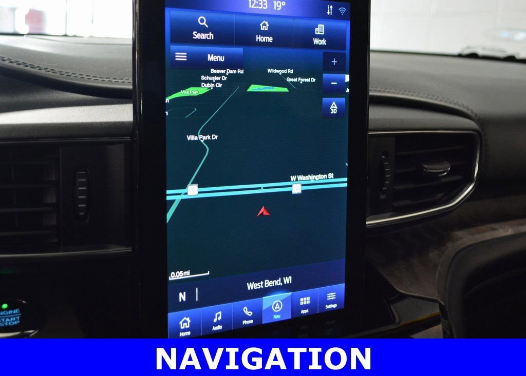 Certified 2021 Ford Explorer Platinum w/ Equipment Group 601A image 28