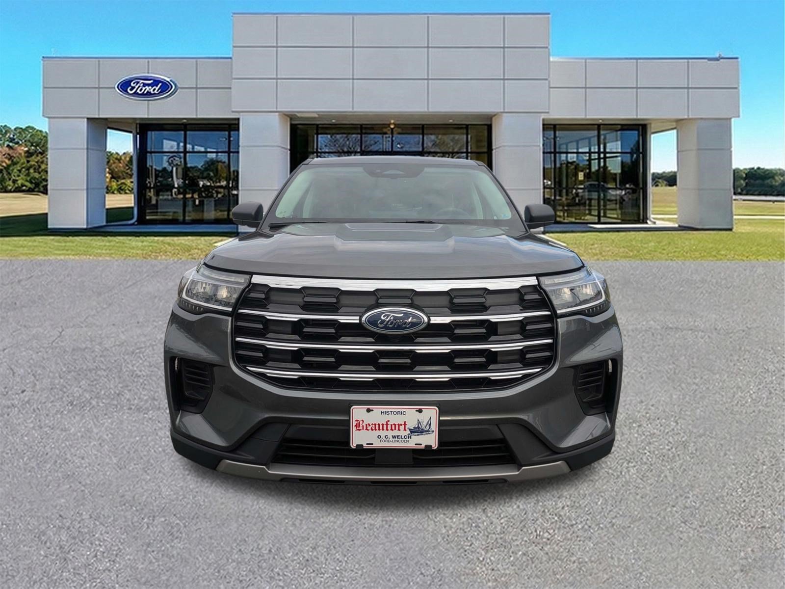 Certified 2026 Ford Explorer Active RWD image 9