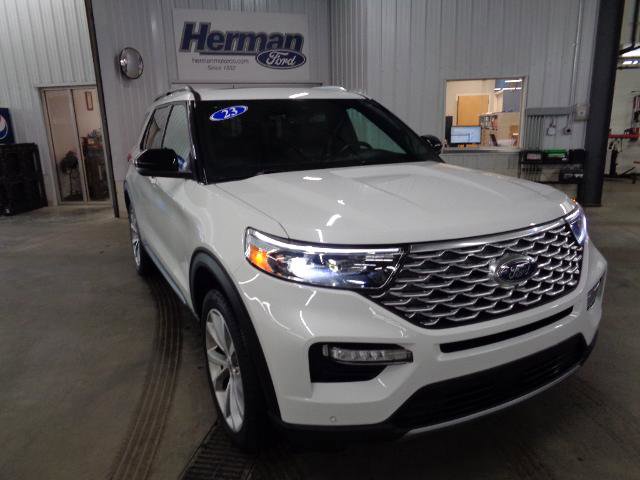 Certified 2023 Ford Explorer Platinum w/ Technology Package AWD/4WD image 1
