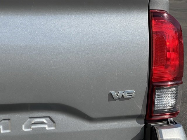 Used 2021 Toyota Tacoma SR image 13