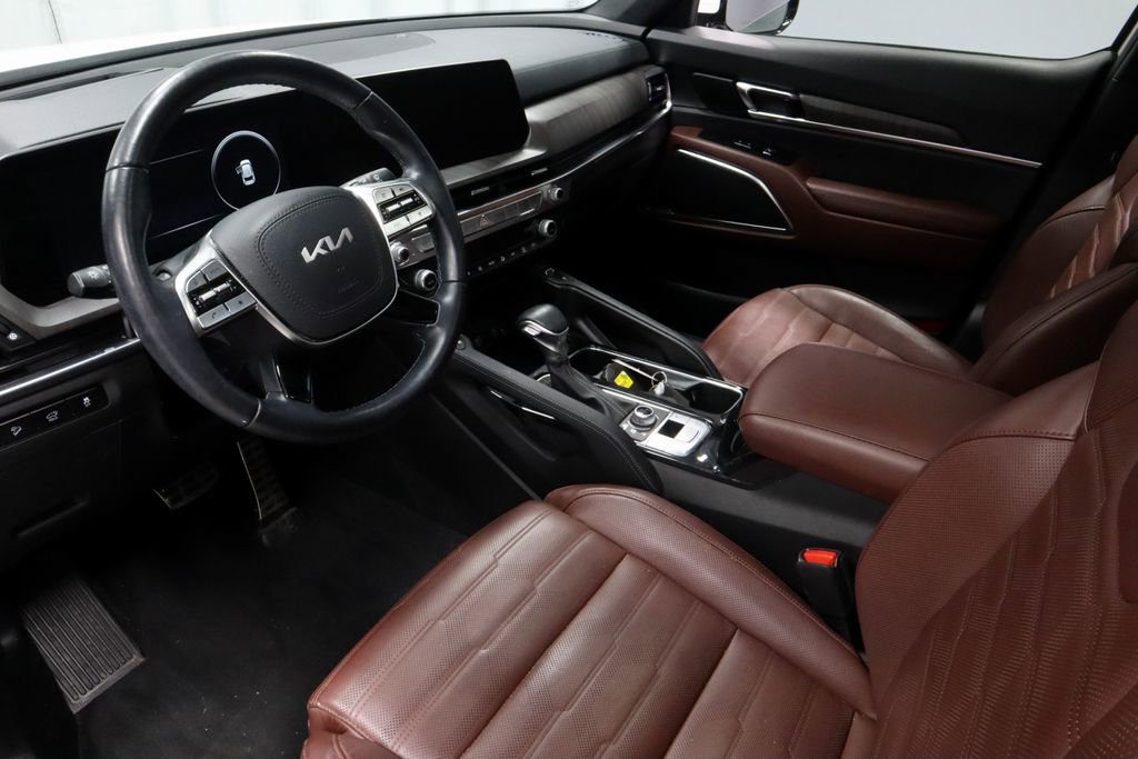 Used 2024 Kia Telluride SX Prestige AWD/4WD image 25