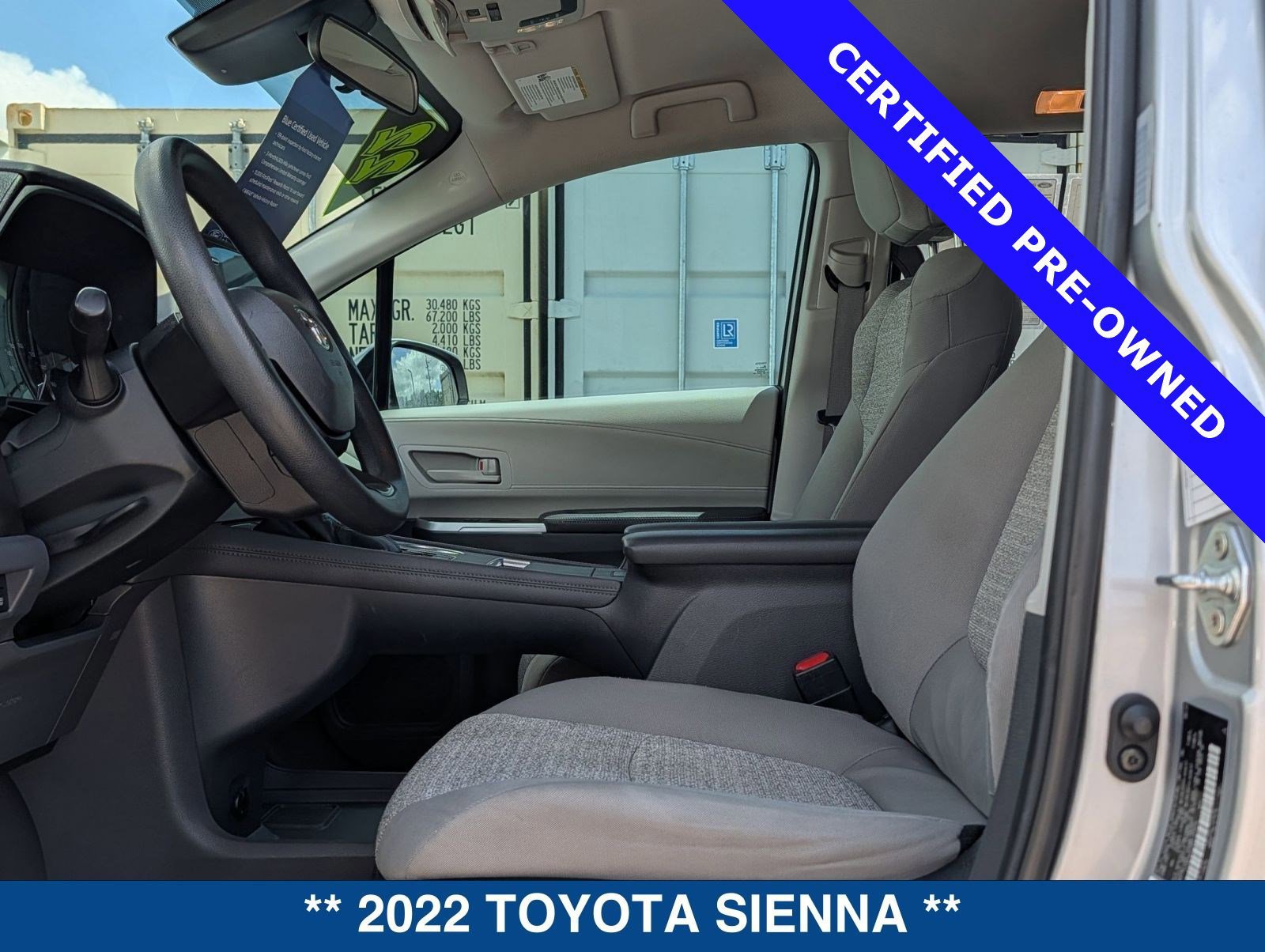Used 2022 Toyota Sienna LE image 20