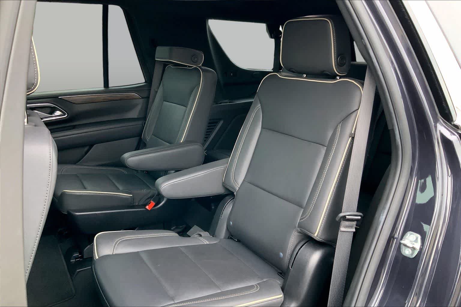 Used 2024 Chevrolet Tahoe Premier RWD image 19