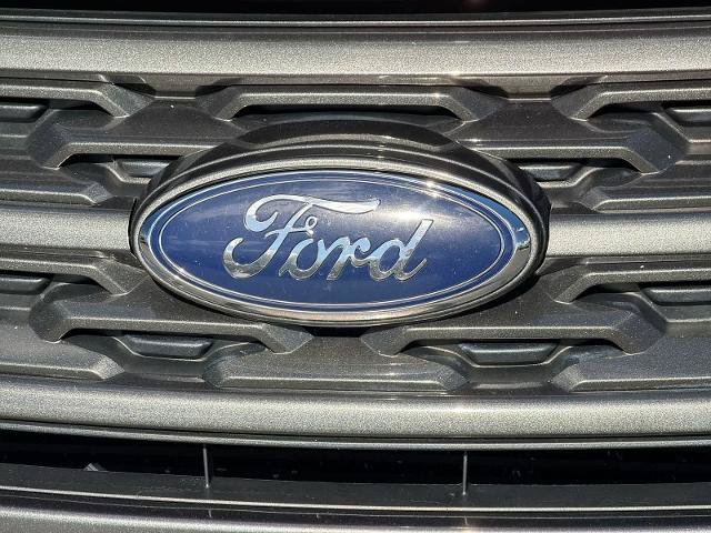 Certified 2018 Ford Explorer XLT w/ Equipment Group 202A AWD/4WD image 12
