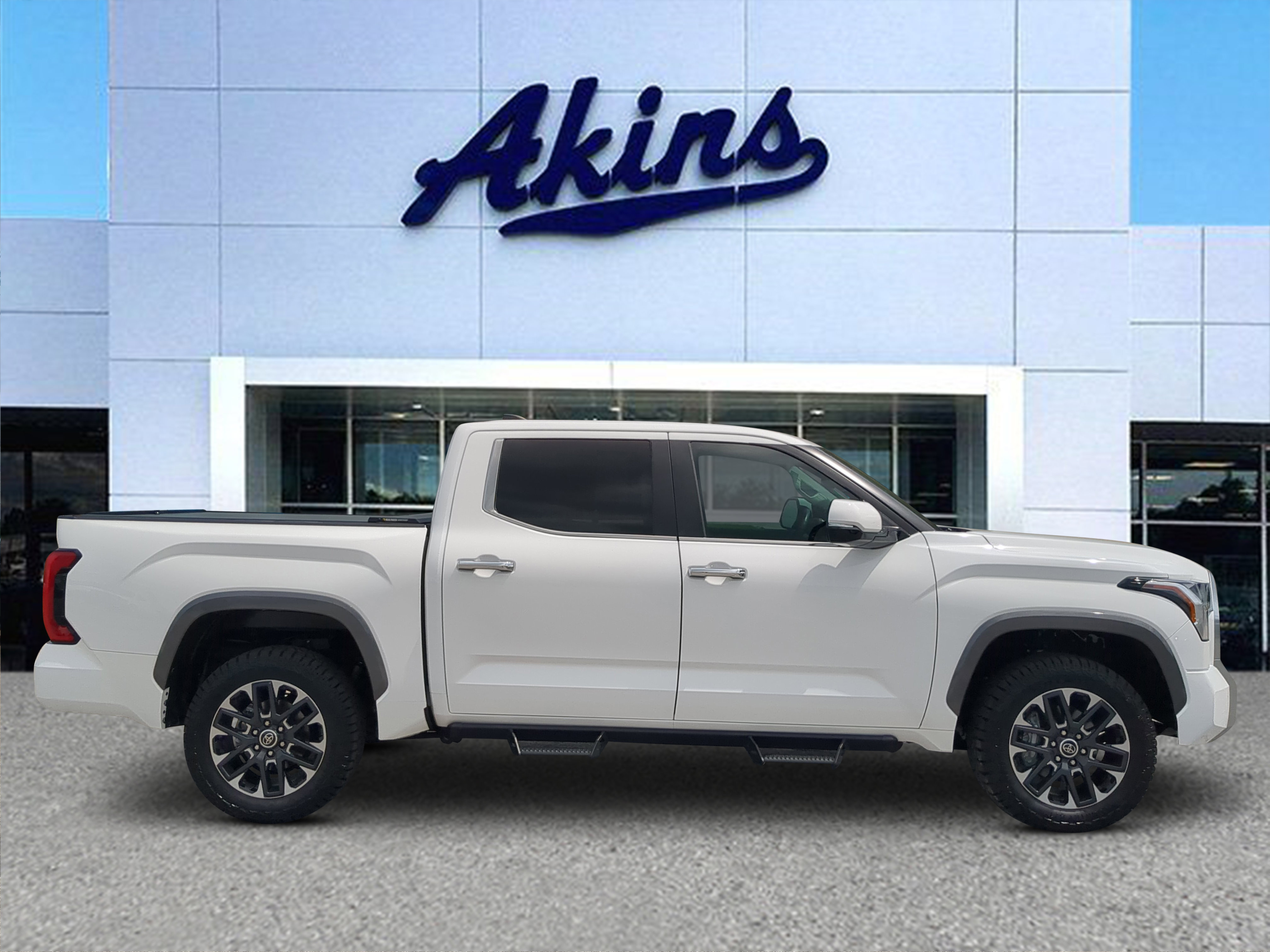 Used 2024 Toyota Tundra Limited AWD/4WD video 1