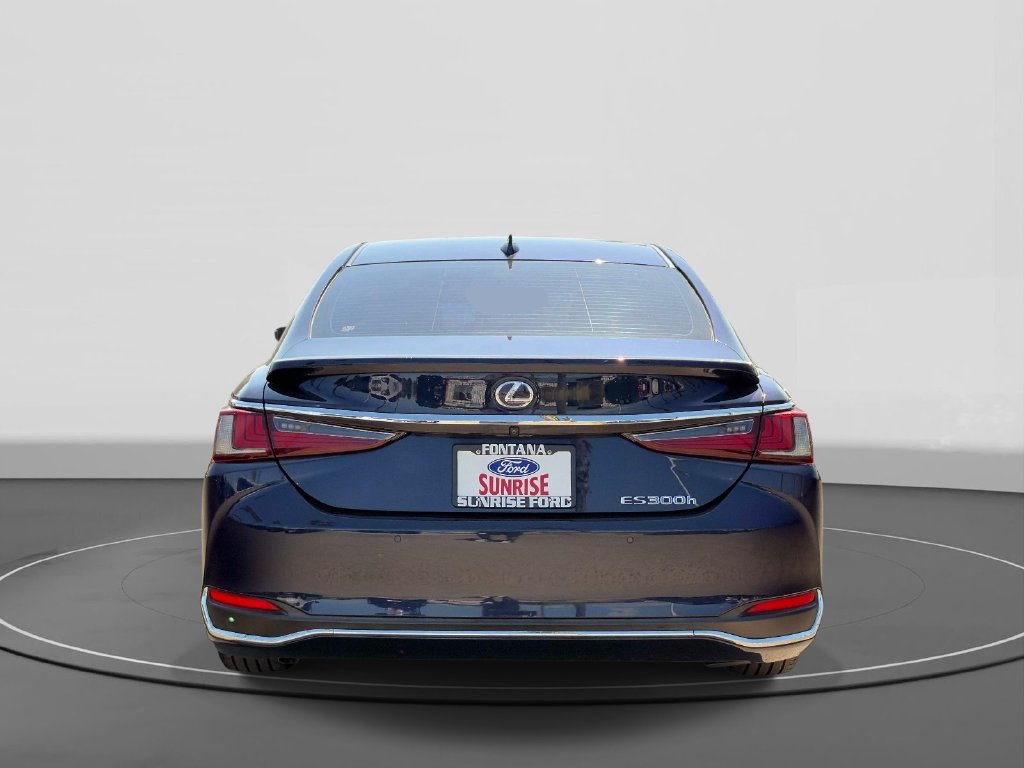 Used 2019 Lexus ES 300h w/ Premium Package FWD image 6
