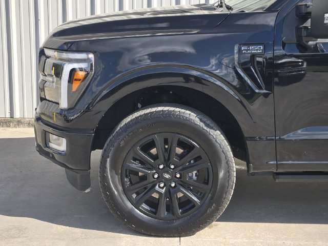 Certified 2025 Ford F150 Platinum w/ FX4 Off-Road Package AWD/4WD image 11