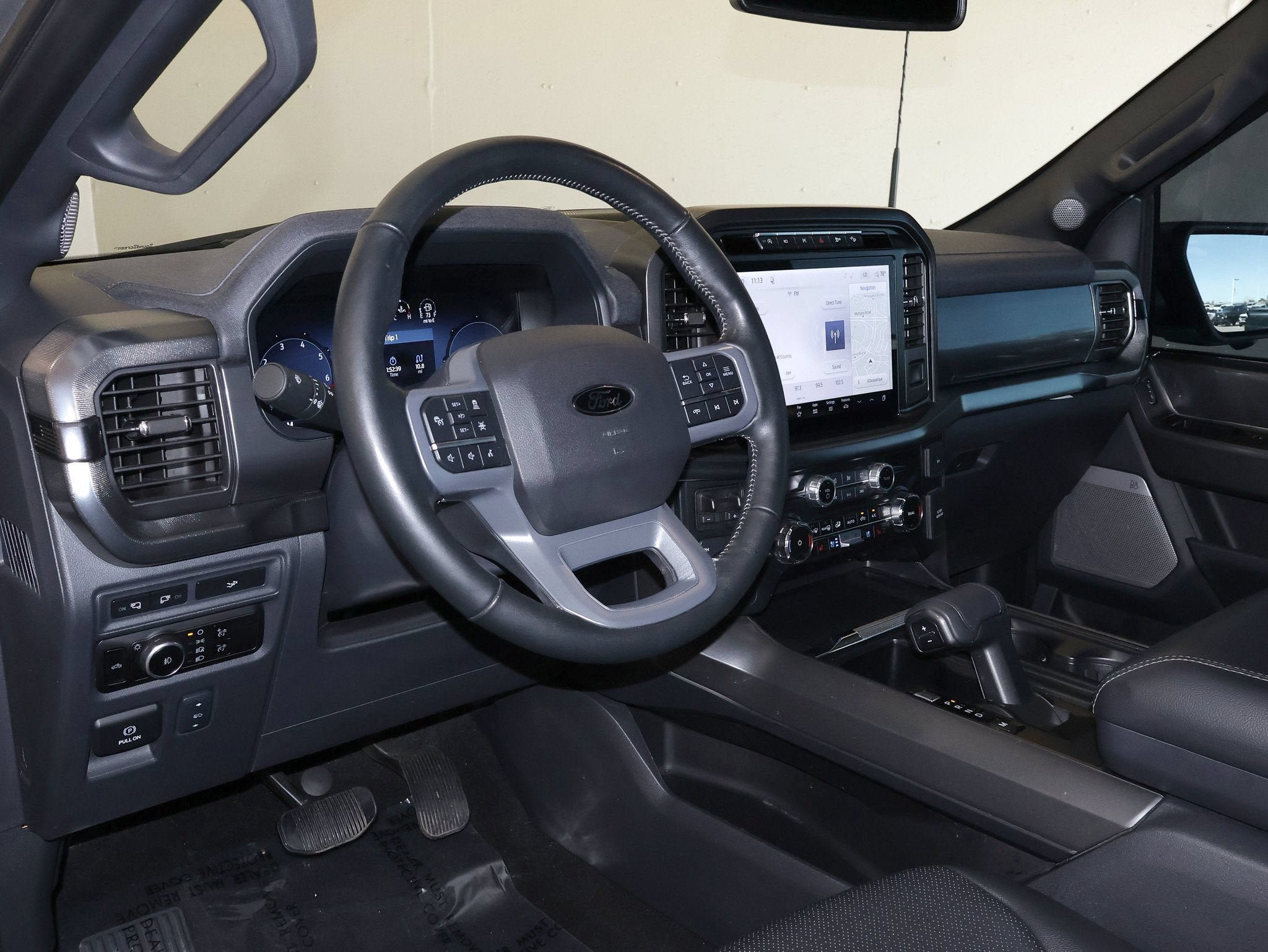 Certified 2024 Ford F150 Lariat w/ FX4 Off-Road Package AWD/4WD image 23