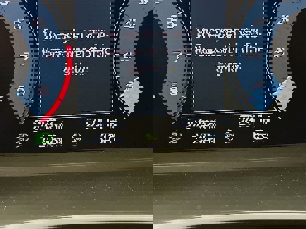 Used 2024 Audi Q3 2.0T Premium image 23