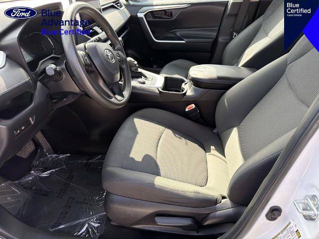 Used 2024 Toyota RAV4 LE AWD/4WD image 13