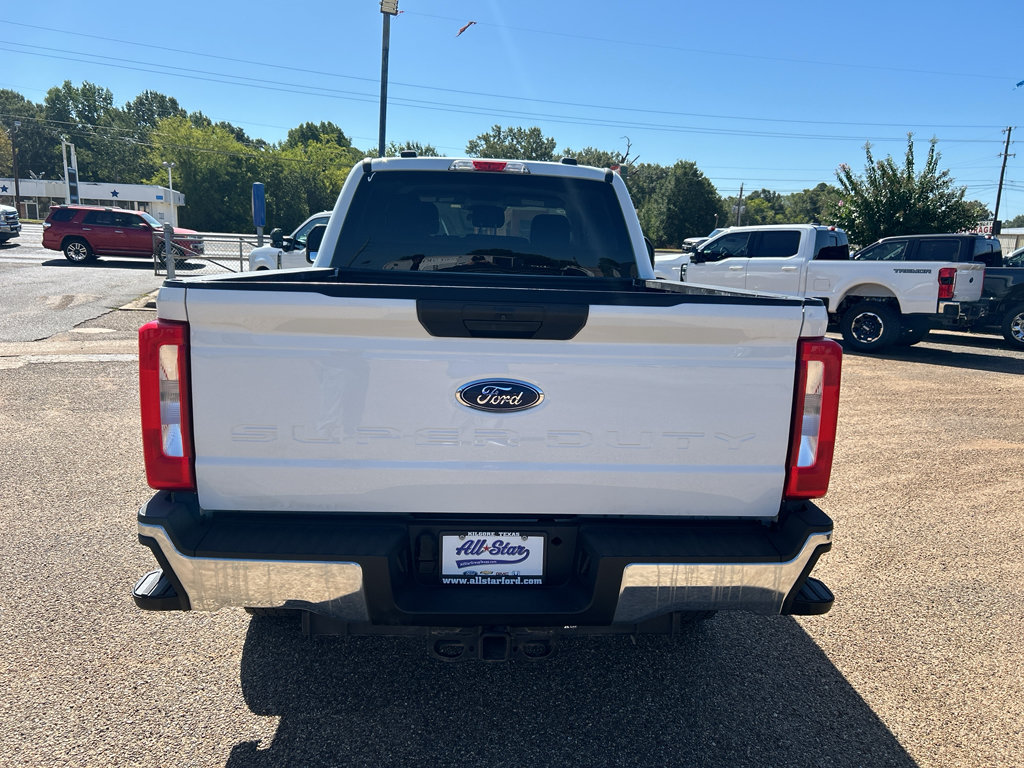 Certified 2024 Ford F250 XLT w/ FX4 Off-Road Package AWD/4WD image 4