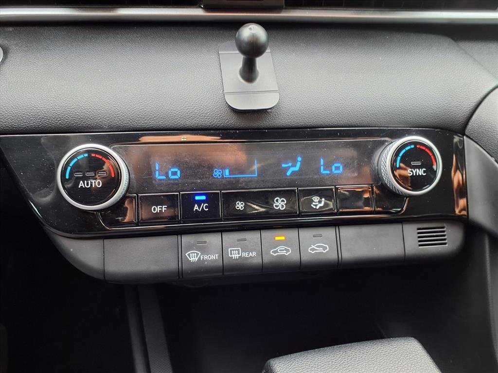 Used 2021 Hyundai Elantra SEL image 19