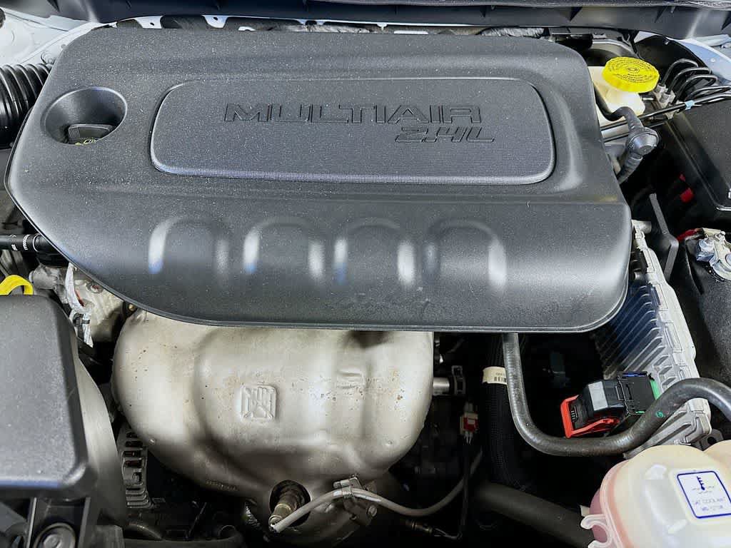 Used 2023 Jeep Cherokee Altitude Lux AWD/4WD image 9