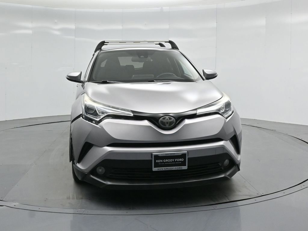 Used 2018 Toyota C-HR XLE FWD image 30