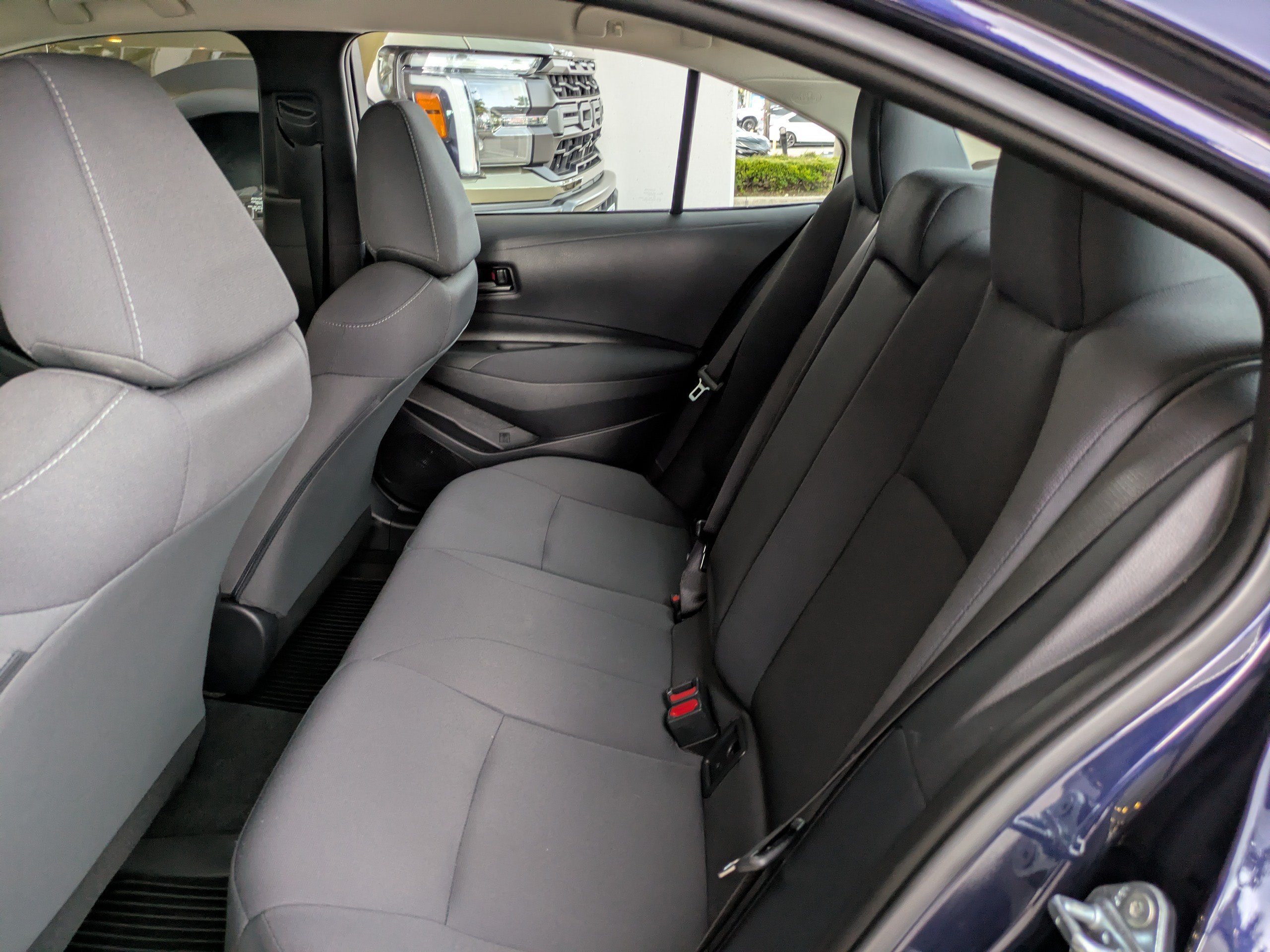Used 2022 Toyota Corolla LE FWD image 14