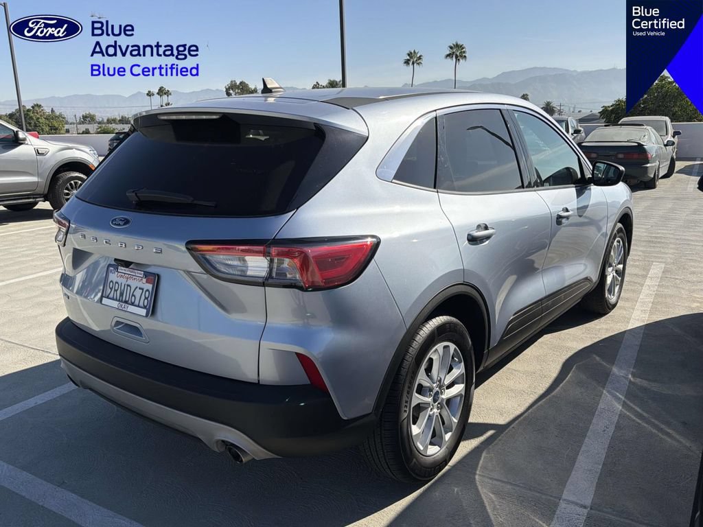 Certified 2022 Ford Escape SE FWD image 18