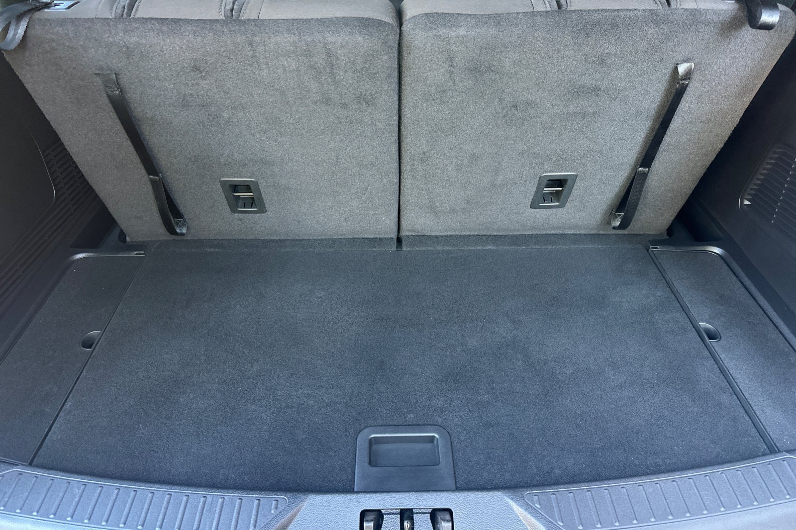 Certified 2023 Ford Explorer XLT RWD image 17