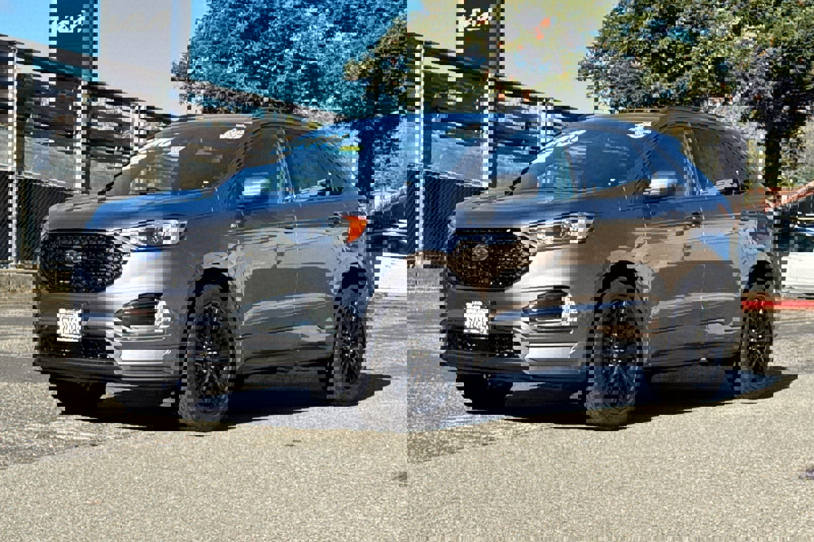 Certified 2024 Ford Edge ST-Line image 8