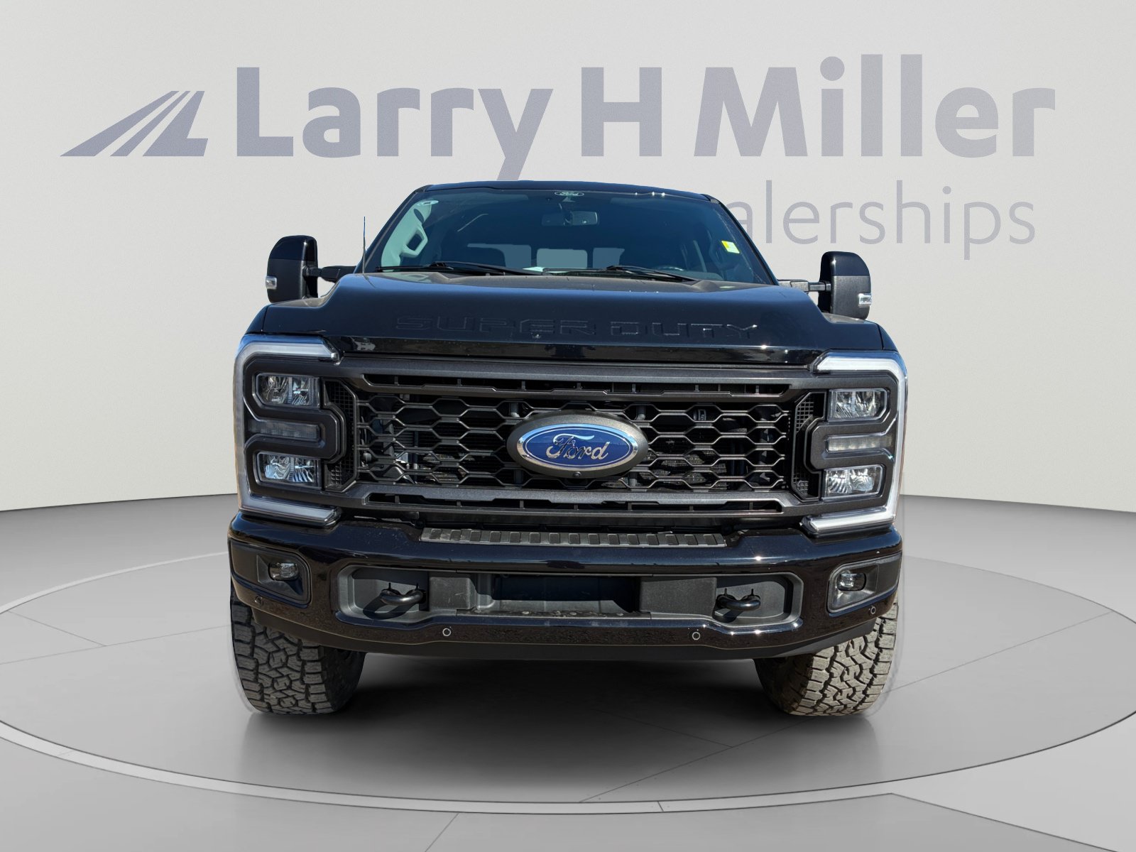 Certified 2024 Ford F250 Lariat w/ Lariat Ultimate Package AWD/4WD image 8