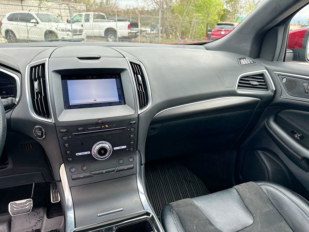 Certified 2019 Ford Edge ST w/ Equipment Group 401A image 20