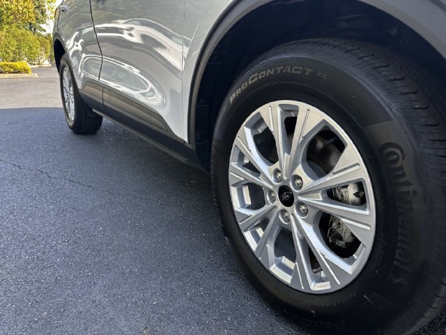 Certified 2023 Ford Escape Active AWD/4WD image 11
