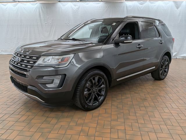 Certified 2017 Ford Explorer XLT w/ Equipment Group 202A AWD/4WD image 3