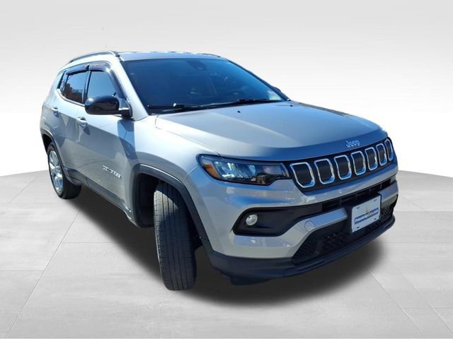 Used 2022 Jeep Compass Latitude image 8