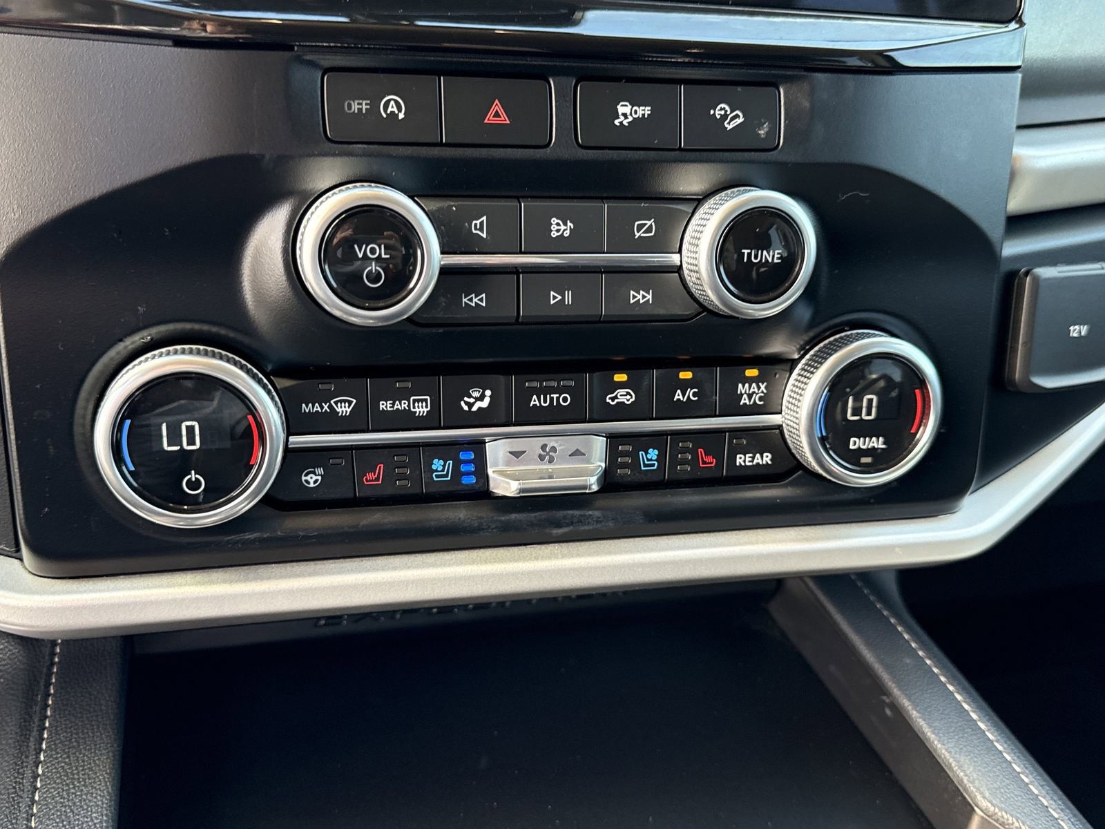 Certified 2024 Ford Expedition XLT image 23