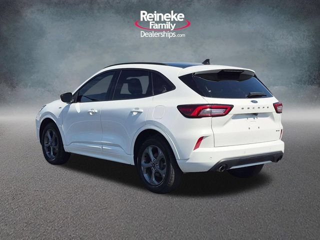 Certified 2024 Ford Escape ST-Line w/ Tech Pack #1 AWD/4WD image 8