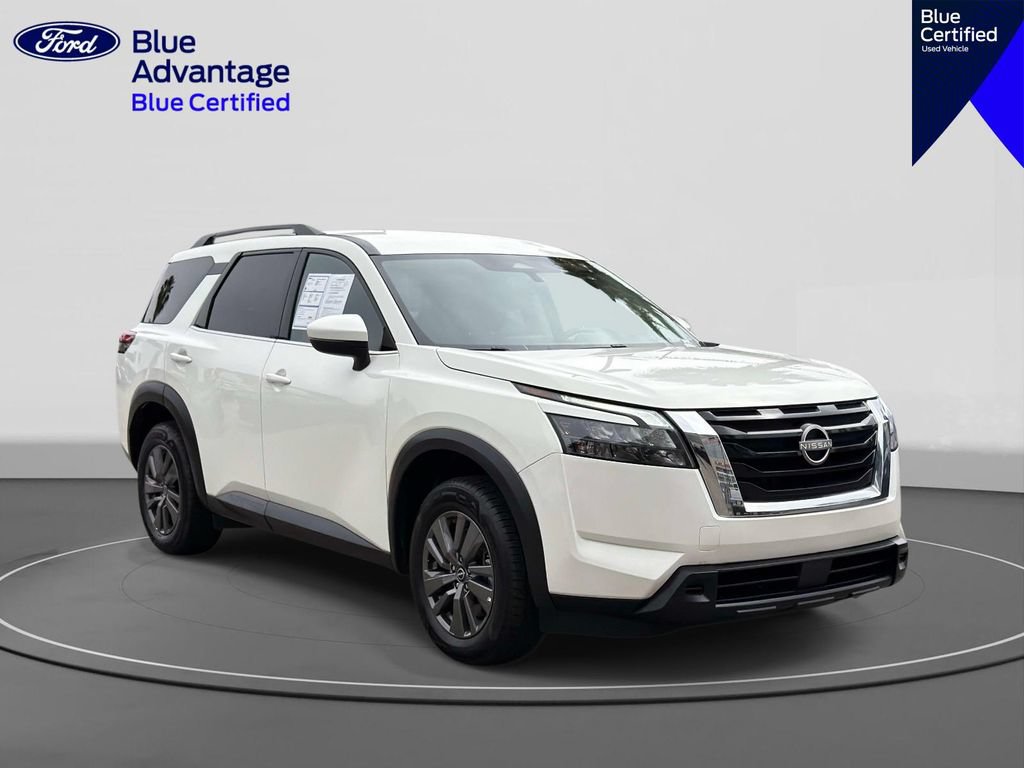 Used 2024 Nissan Pathfinder SV FWD image 4