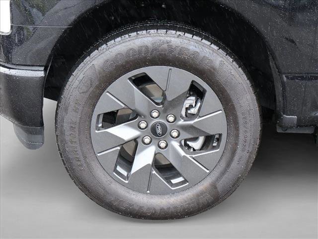 Certified 2025 Ford F150 Lightning Lariat AWD/4WD image 27