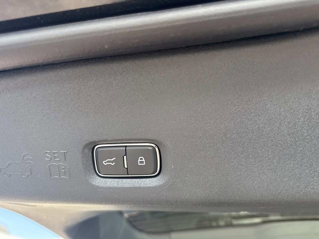 Certified 2025 Ford Expedition Active image 8