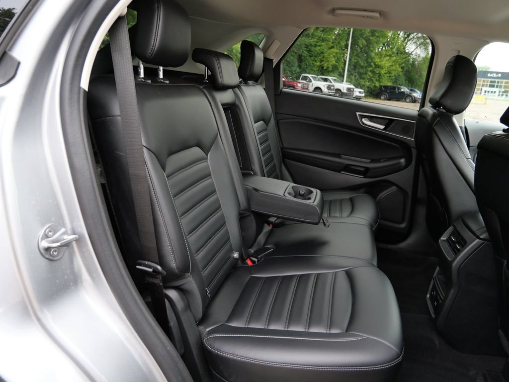 Certified 2024 Ford Edge SEL w/ Convenience Package AWD/4WD image 13