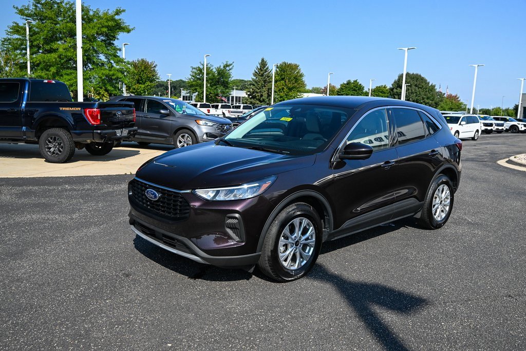Certified 2023 Ford Escape Active w/ Tech Pack #2 image 9