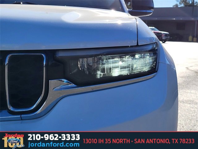 Used 2022 Jeep Grand Cherokee L Limited image 10
