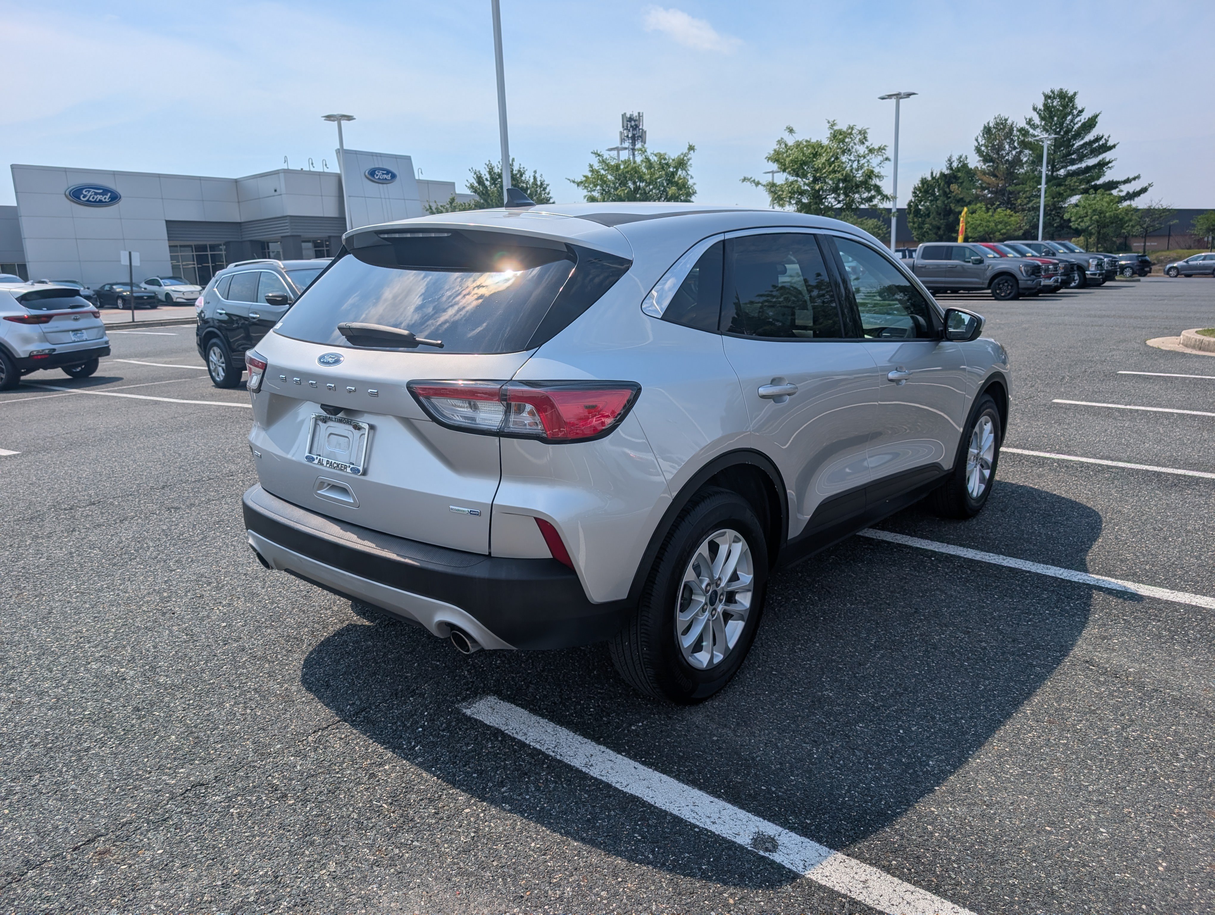 Certified 2020 Ford Escape SE AWD/4WD image 3