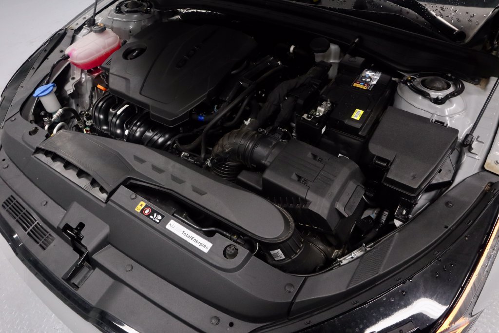 Used 2025 Kia K5 GT-Line w/ GT-Line Premium Package AWD/4WD image 19