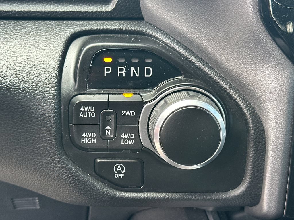 Used 2024 RAM 1500 Big Horn AWD/4WD image 31