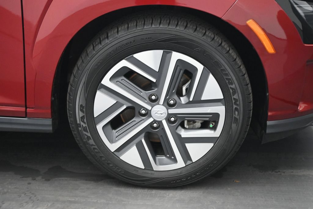 Used 2023 Hyundai Kona SEL FWD image 25