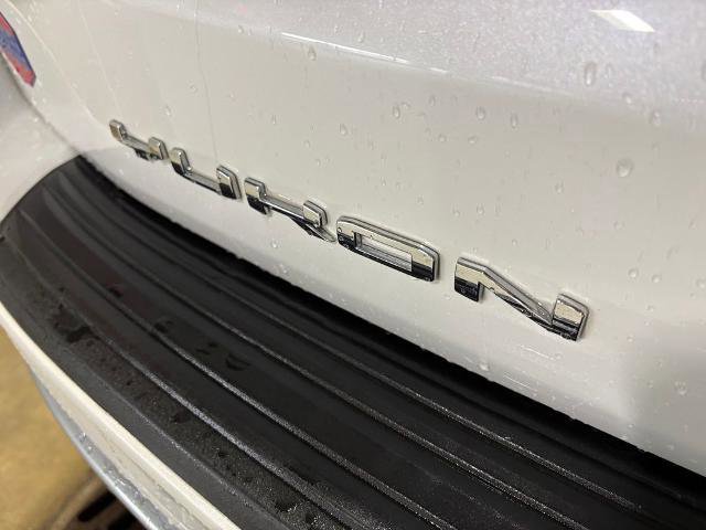 Used 2023 GMC Yukon XL Denali w/ Denali Reserve Package image 30