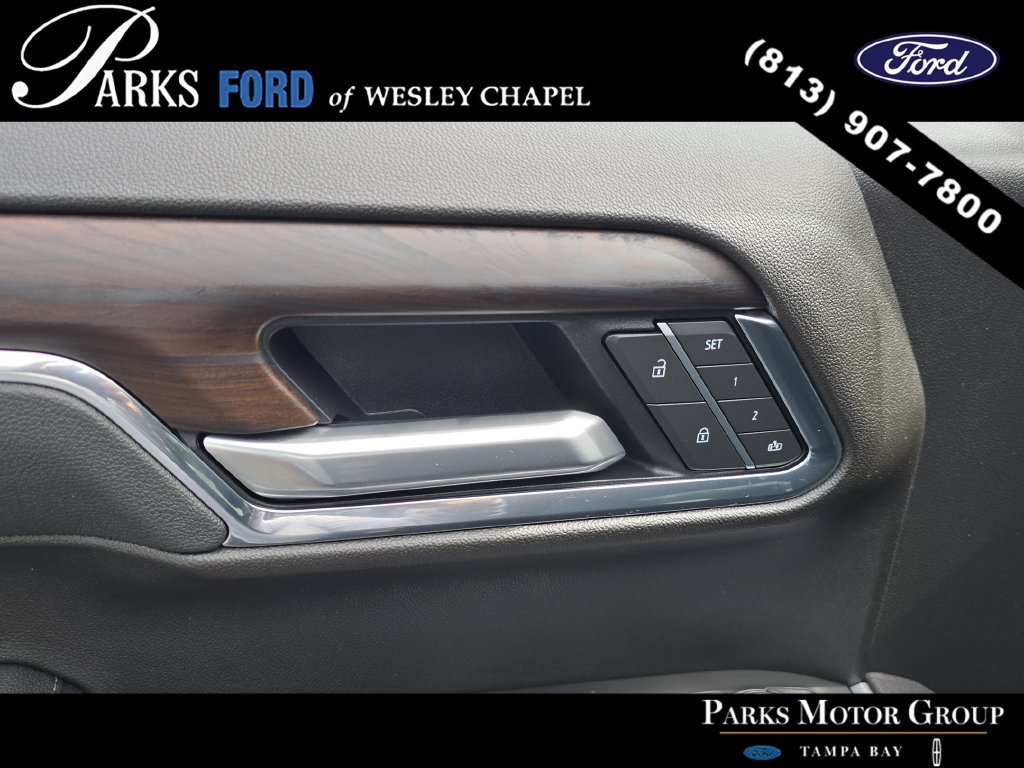 Used 2026 GMC Sierra 1500 SLT w/ SLT Premium Package AWD/4WD image 17