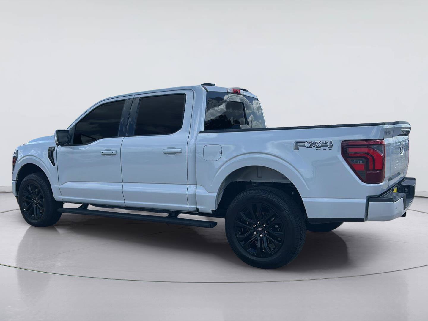 Certified 2025 Ford F150 Platinum w/ FX4 Off-Road Package AWD/4WD image 6