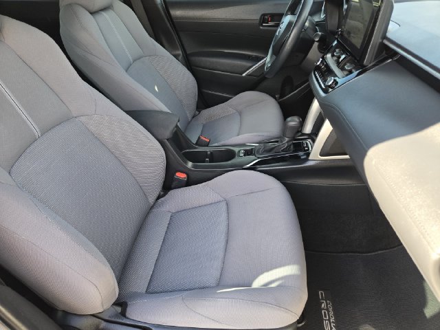 Used 2023 Toyota Corolla Cross AWD Hybrid image 15