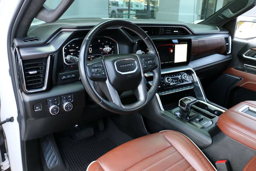 Used 2022 GMC Sierra 1500 Denali Ultimate AWD/4WD image 24