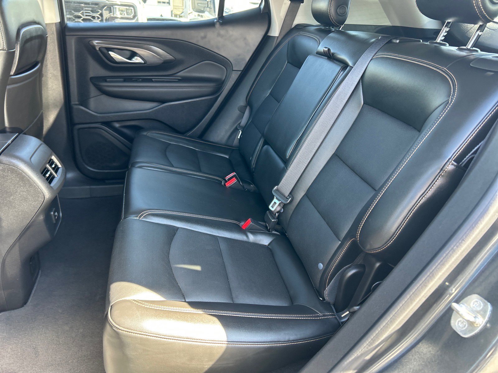 Used 2020 GMC Terrain SLT w/ Preferred Package image 10