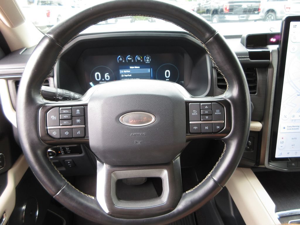 Certified 2023 Ford Expedition Platinum AWD/4WD image 15