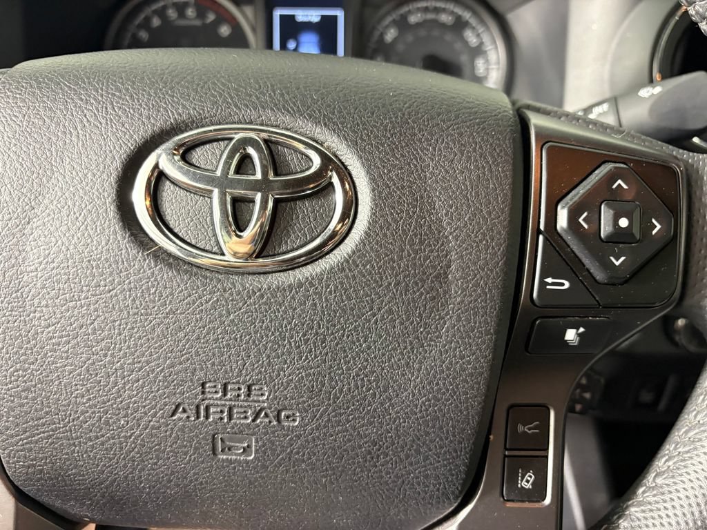 Used 2021 Toyota Tacoma TRD Sport w/ Technology Package AWD/4WD image 23